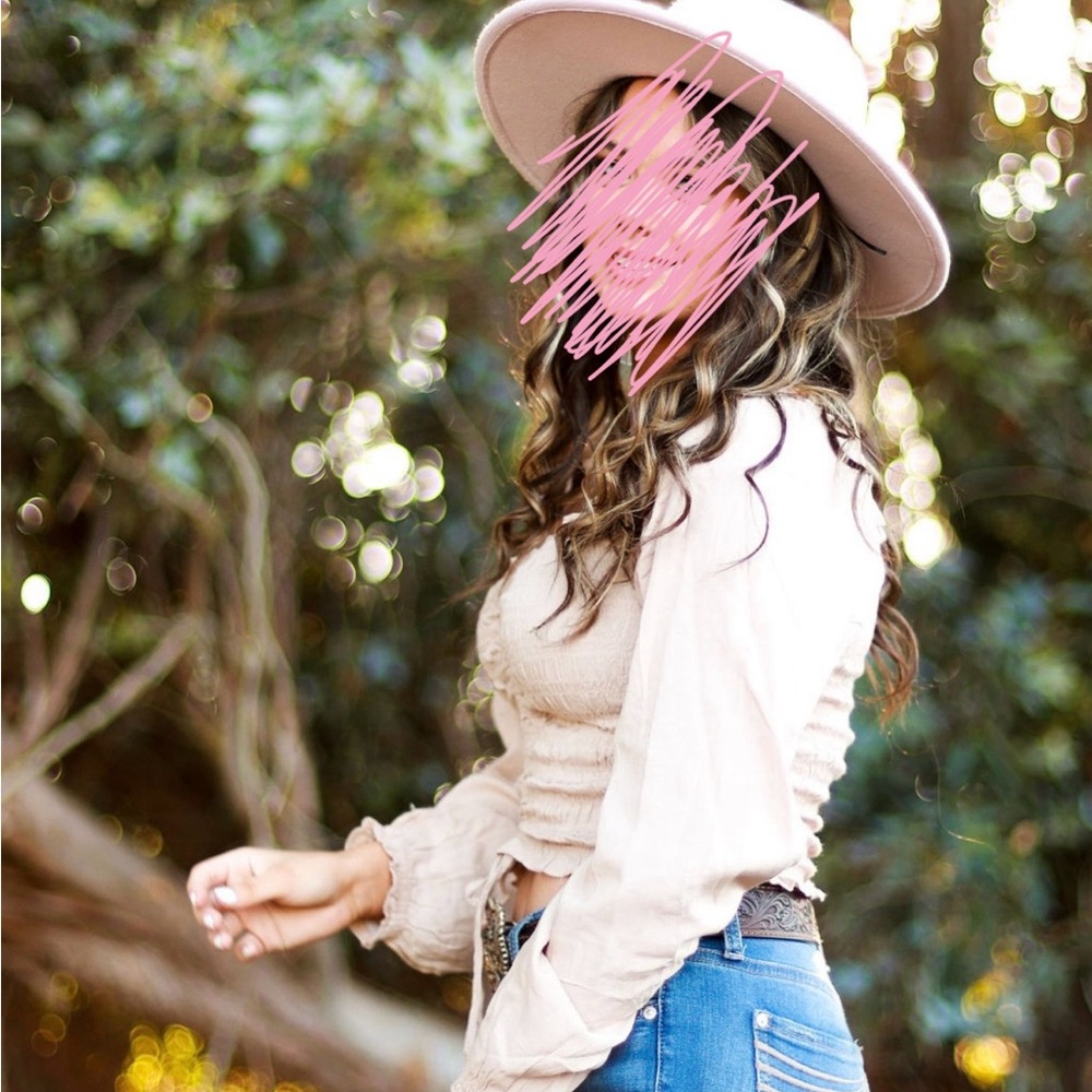 Pink Hat - Picture 2 of 4